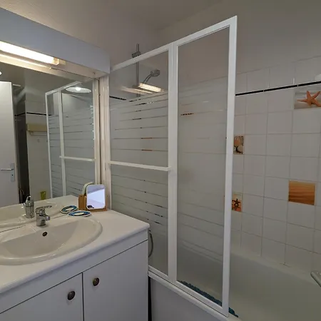 - Superbe T3 Avec Terrasse, Piscine Et Parking Securise - 6 Personnes - Fr-1-420-33 Apartman