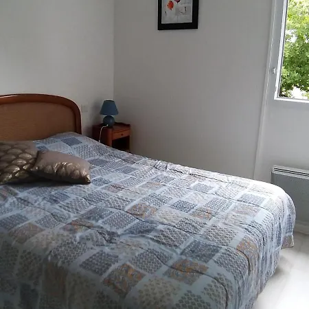 - Superbe T3 Avec Terrasse, Piscine Et Parking Securise - 6 Personnes - Fr-1-420-33 Apartmán