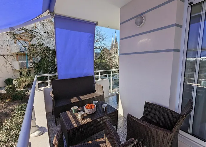 - Superbe T3 Avec Terrasse, Piscine Et Parking Securise - 6 Personnes - Fr-1-420-33 *